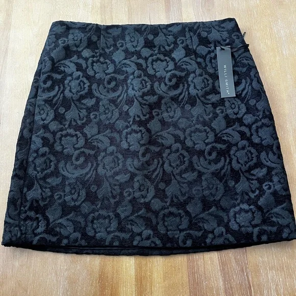 Willi Smith Women's Black Damask Mini Skirt Size 8 - Picture 2 of 7